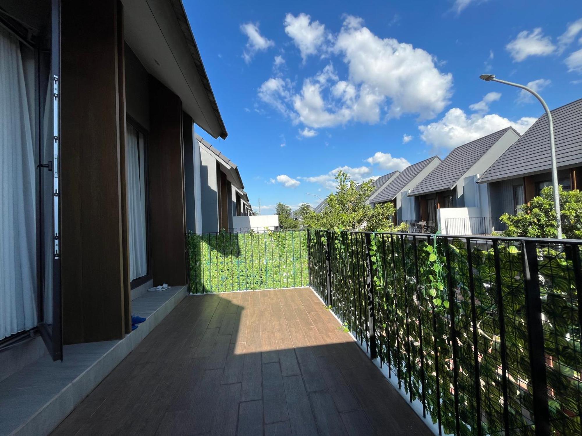 2 Floor Cozy House In Wisteria Jakarta Garden City Eksteriør billede